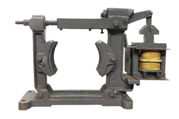 ac-electromagnetic-brake-img-1